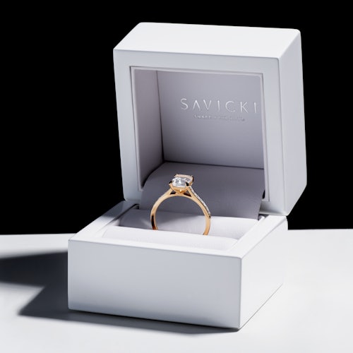 Pierścionek zaręczynowy SAVICKI: złoty, topaz